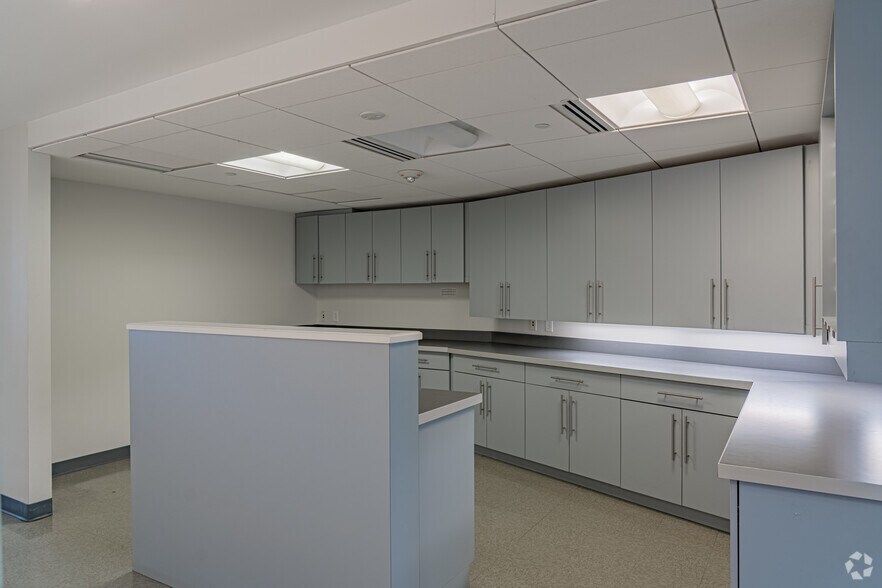 More Photos Of 601 W Rosemary St, Chapel Hill Apartments For Sale