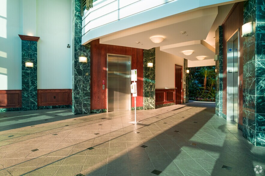 More Photos Of 4740 Green River Rd, Corona Serviced Offices For Lease