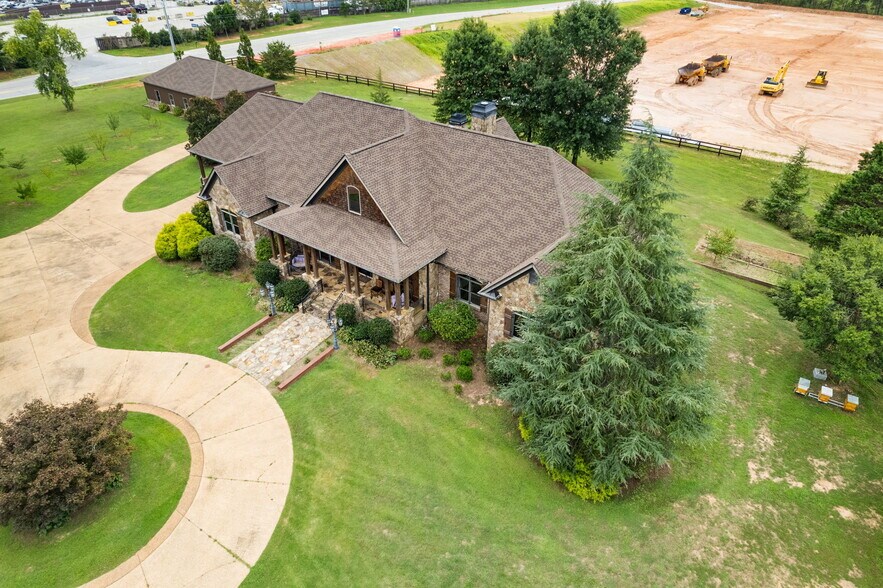 More Photos Of 2932 Highway 124 W, Jefferson Specialty For Sale