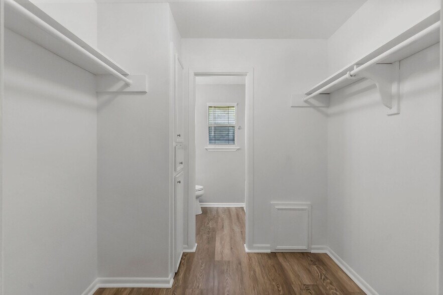 More Photos Of , Cleveland Multifamily For Sale