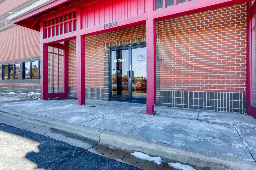 More Photos Of 16800 E Mississippi Ave, Aurora Freestanding For Sale