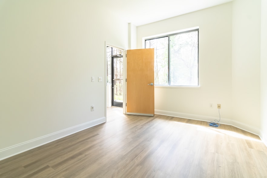 More Photos Of 5613 Duraleigh Rd, Raleigh Office For Sale