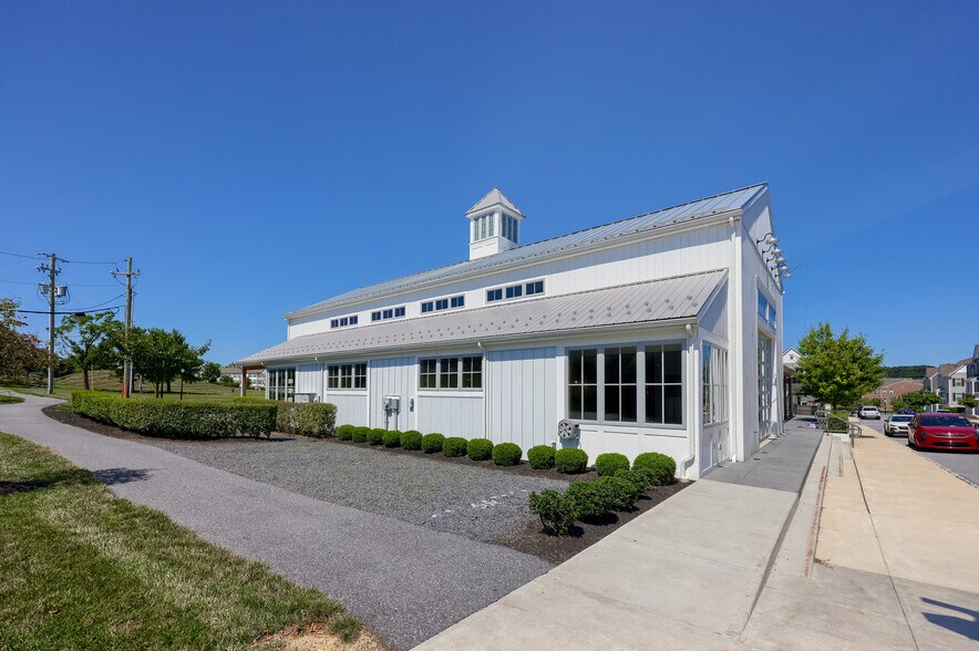 More Photos Of 1440 Market House Ln, Mechanicsburg Restaurant For Sale