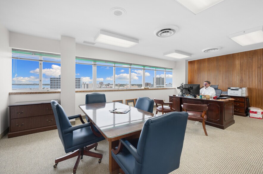 More Photos Of 500 N Water St, Corpus Christi Office For Lease