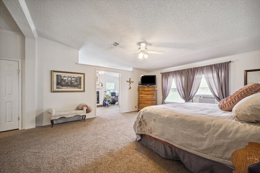 More Photos Of 18232 County Road 127, Pearland Lodge Meeting Hall For Sale