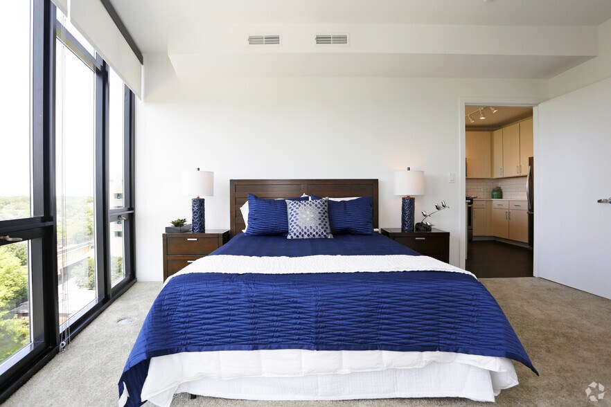 More Photos Of 847 Chicago Ave, Evanston Apartments For Lease