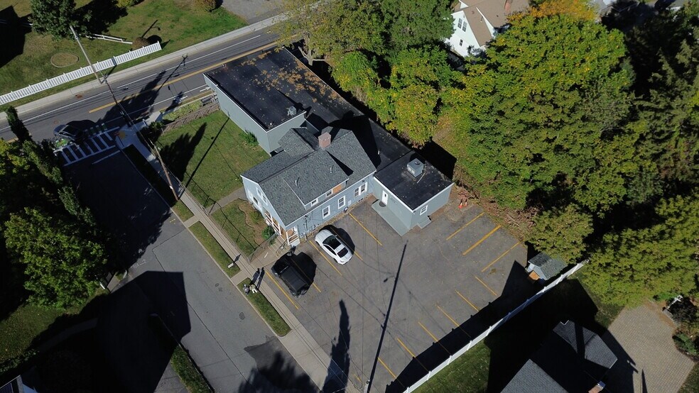 More Photos Of 487 Burncoat St, Worcester General Retail For Lease