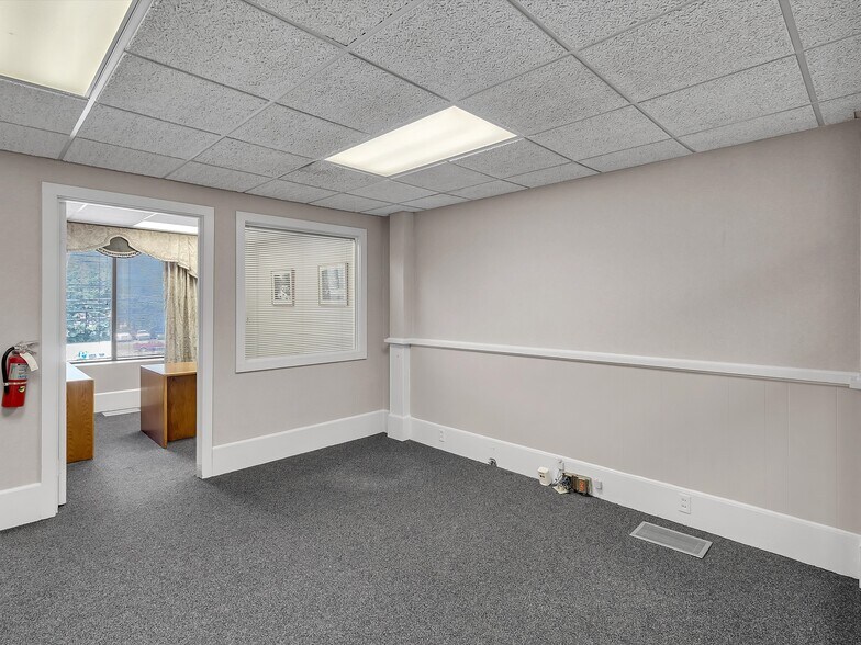 More Photos Of 624 W Main St, Sylva Bank For Sale
