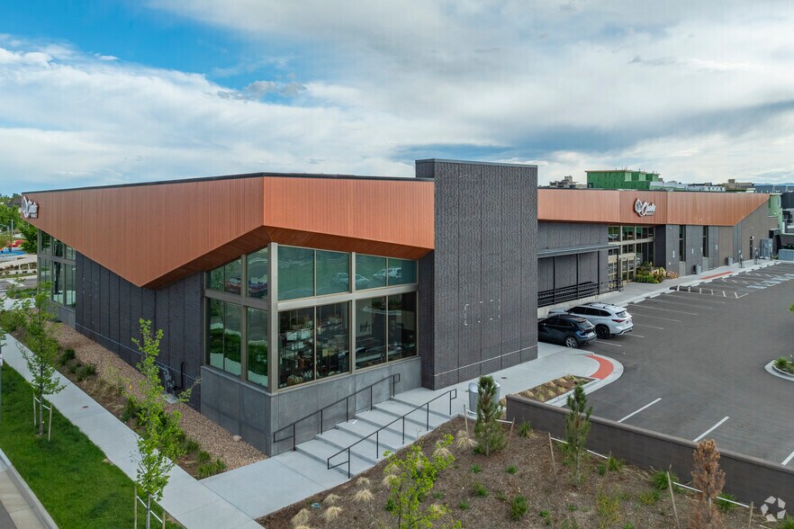 More Photos Of 7059 E Lowry Blvd, Denver Supermarket For Sale