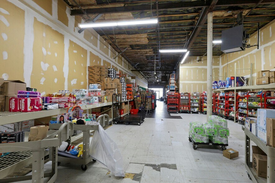 More Photos Of 406 E Madison Ave, Dumont Unknown For Lease