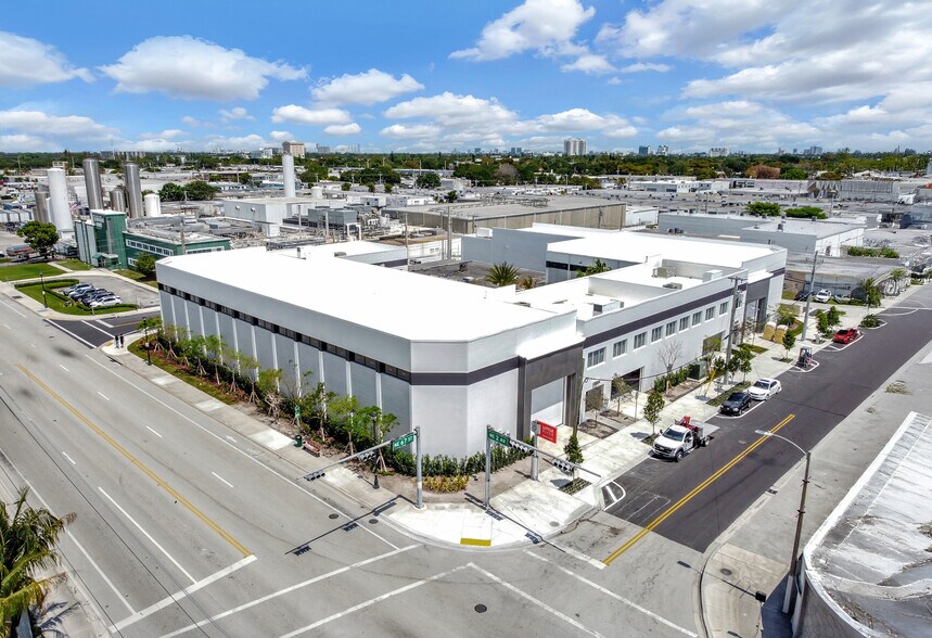More Photos Of 221 NE 67th St, Miami Warehouse For Sale