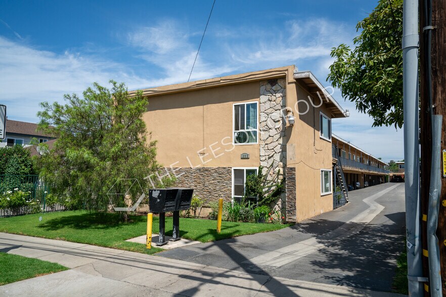 Primary Photo Of 1003 W Bishop St, Santa Ana Apartments For Sale
