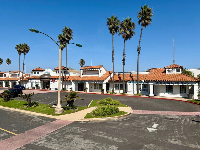 More Photos Of 2800-2840 Harbor Blvd, Oxnard General Retail For Sale