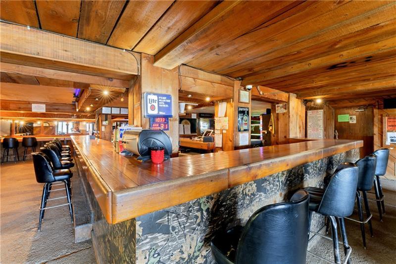 More Photos Of 669 E National Pike, Washington Restaurant For Sale