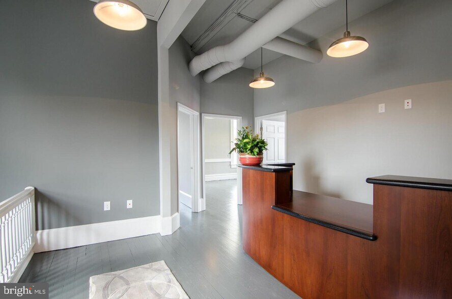 More Photos Of 201 E German St, Shepherdstown Storefront For Sale