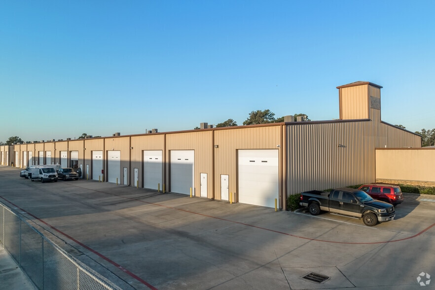 More Photos Of 4115 Kreinhop Rd, Spring Warehouse For Sale