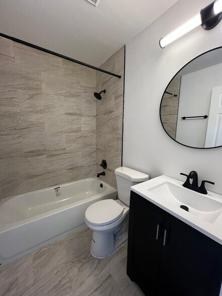 More Photos Of 3065 S Commerce Rd, Walled Lake Apartments For Sale