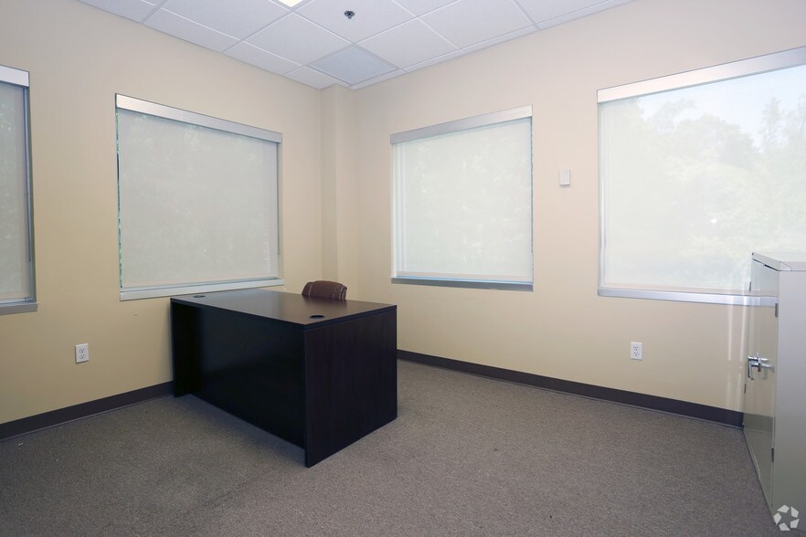 More Photos Of 3759 Us Highway 1 S, Monmouth Junction Office For Lease