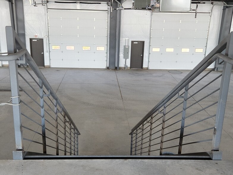More Photos Of 2246 Zurich Dr, Fort Collins Warehouse For Lease