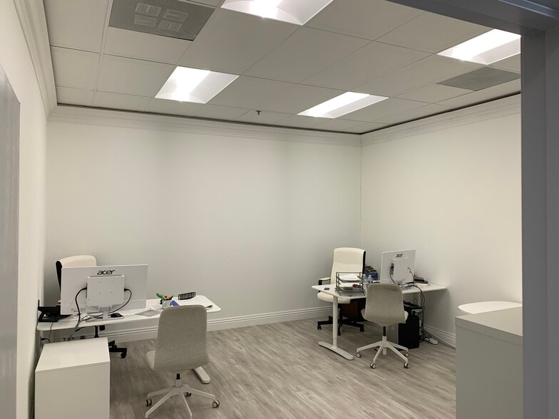 More Photos Of 12600 Westminster Ave, Garden Grove Warehouse For Sale
