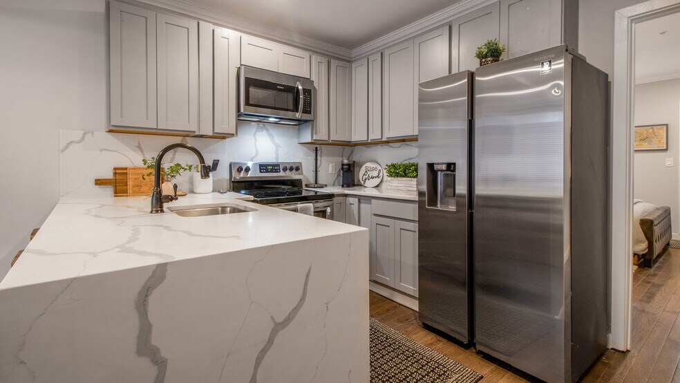 More Photos Of 1414-1416 Pennsylvania Ave SE, Washington Apartments For Sale