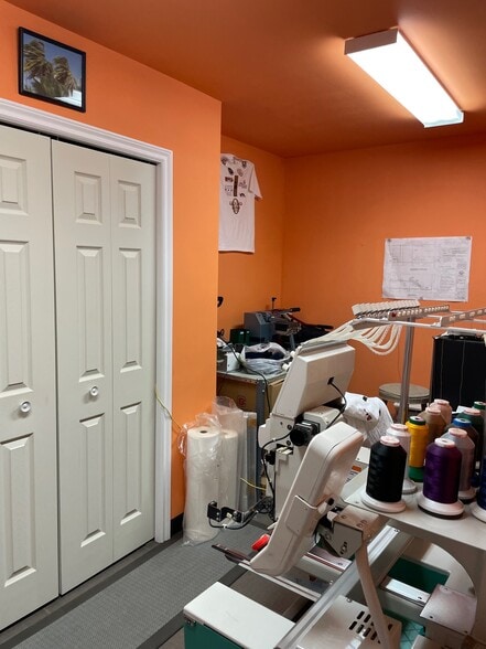 More Photos Of 9903 209 St NW, Edmonton Warehouse For Sale