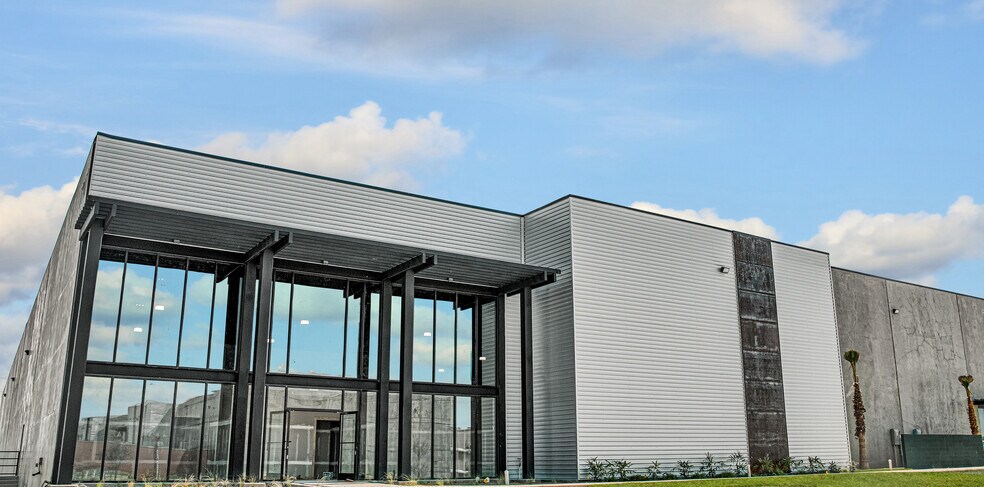 Primary Photo Of 7917 S 23RD ST, McAllen Warehouse For Lease