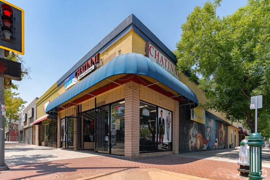 More Photos Of 2021 Chester Ave, Bakersfield Storefront For Lease