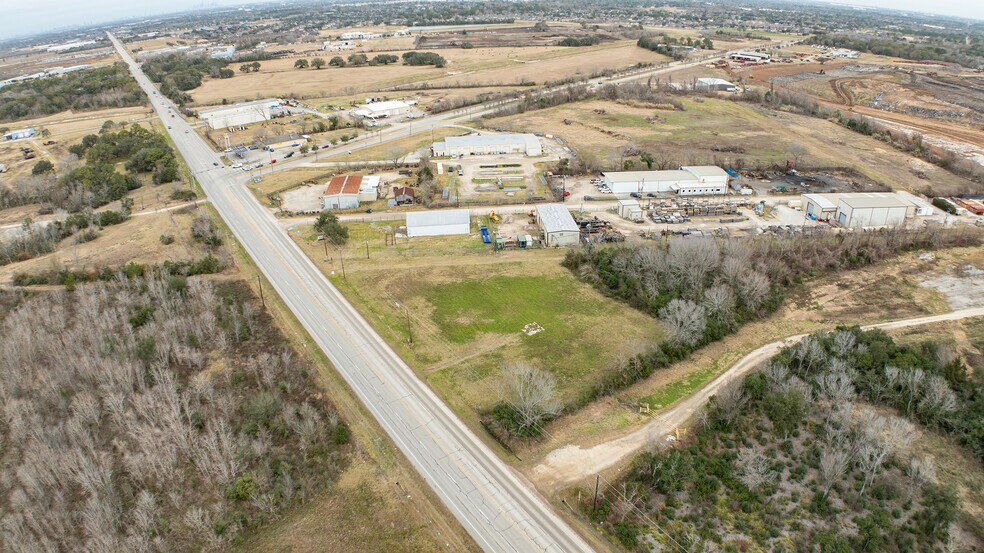 More Photos Of 17827 HIGHWAY 35, Pearland Land For Sale
