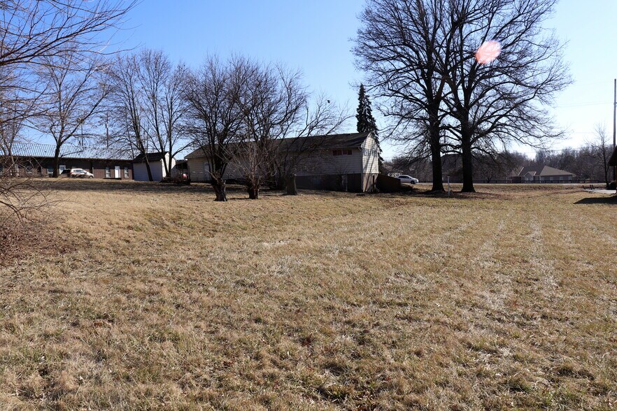 More Photos Of 12816 E 47th St S, Independence General Retail For Sale