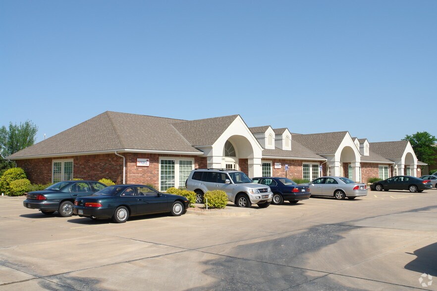 Primary Photo Of 7829 E Rockhill St, Wichita Office For Lease
