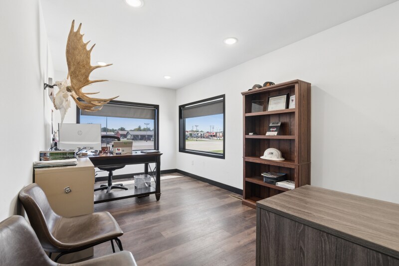 More Photos Of 214 S Airport Rd, Washington General Retail For Sale