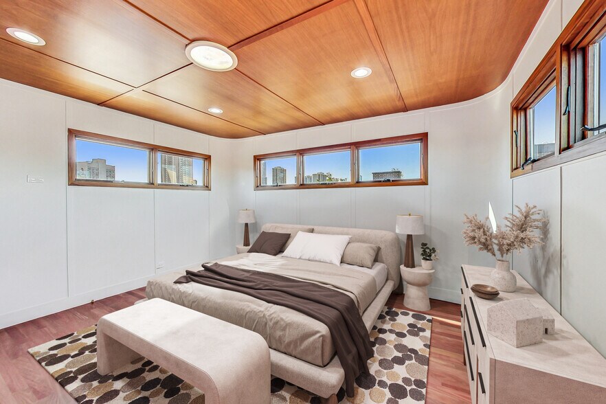 More Photos Of 1950 N Sedgwick St, Chicago Storefront Retail Residential For Sale
