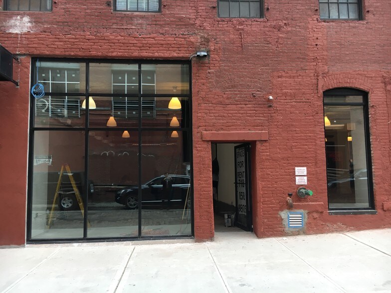 More Photos Of 247 Water St, Brooklyn Manufacturing For Lease