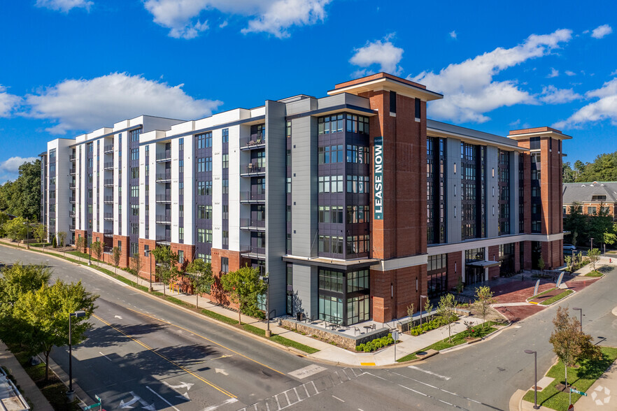 Primary Photo Of 2101 Bond St, Charlottesville Apartments For Lease