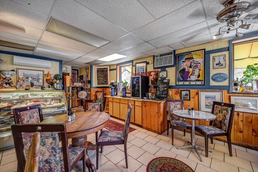 More Photos Of 501 Main St, Honesdale Restaurant For Sale