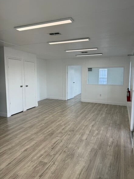 More Photos Of 1505 W Landstreet Rd, Orlando Auto Dealership For Lease