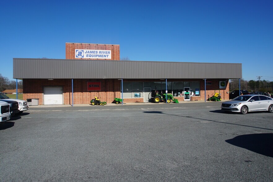 More Photos Of 2725 Old Monroe Rd, Matthews Freestanding For Lease
