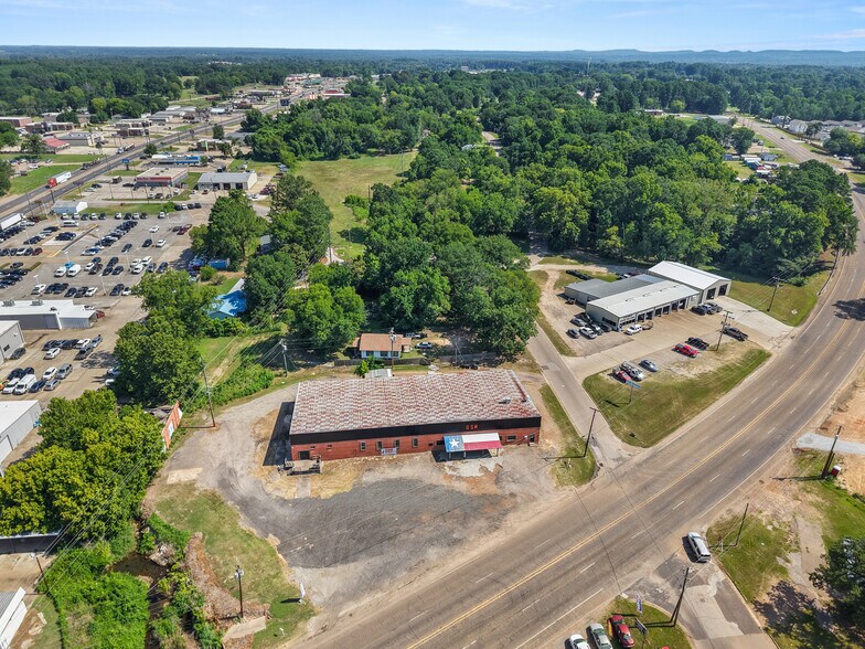 More Photos Of 367 State Highway 155 N, Gilmer Bar For Sale