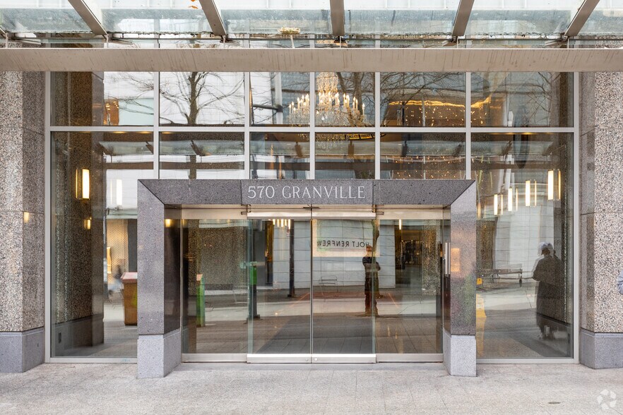 More Photos Of 570 Granville St, Vancouver Office For Sale