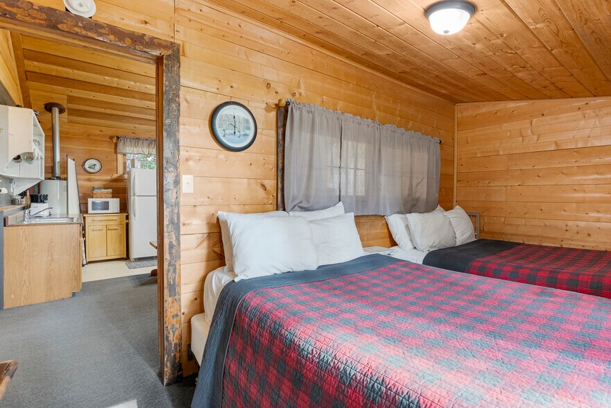 More Photos Of 3481 N Highway 83, Seeley Lake Hotel For Sale
