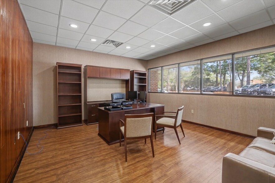 More Photos Of 3660 Hartsfield Rd, Tallahassee Office For Sale