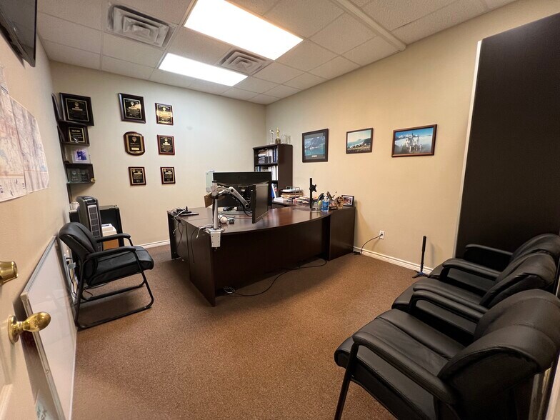 More Photos Of 302 Millers Xing, Harker Heights Storefront For Lease