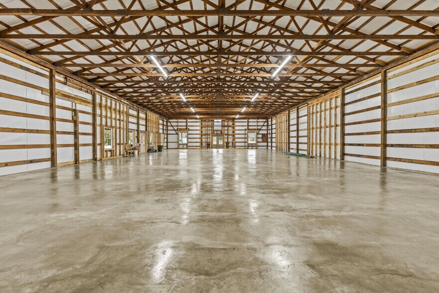 More Photos Of 9585 Campton Rd, Stanton Light Distribution For Sale