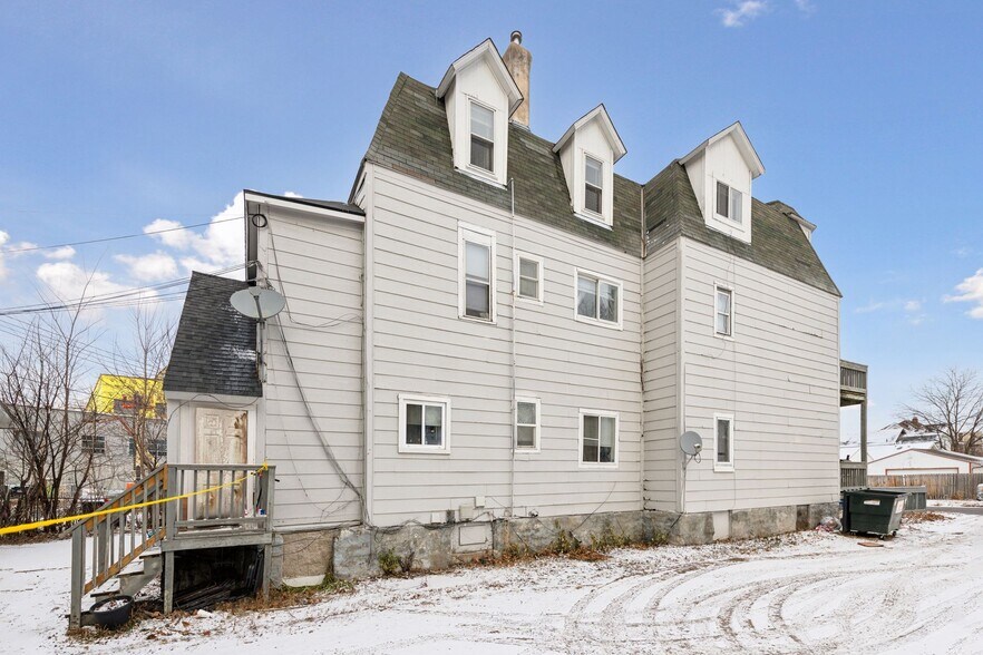 More Photos Of 953 Desoto St, Saint Paul Apartments For Sale