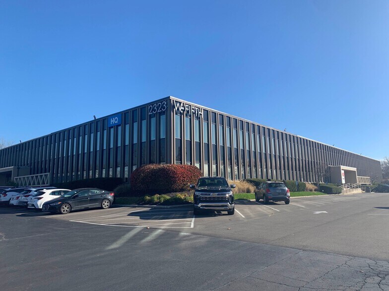 More Photos Of 2323 W 5th Ave, Columbus Coworking Space