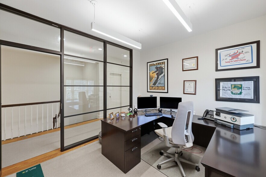 More Photos Of 131 Kentucky Ave, Lexington Freestanding For Sale