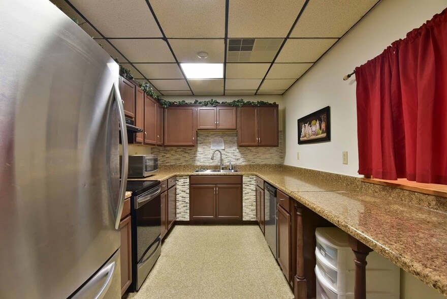More Photos Of 610 W Oglethorpe Blvd, Albany Religious Facility For Sale