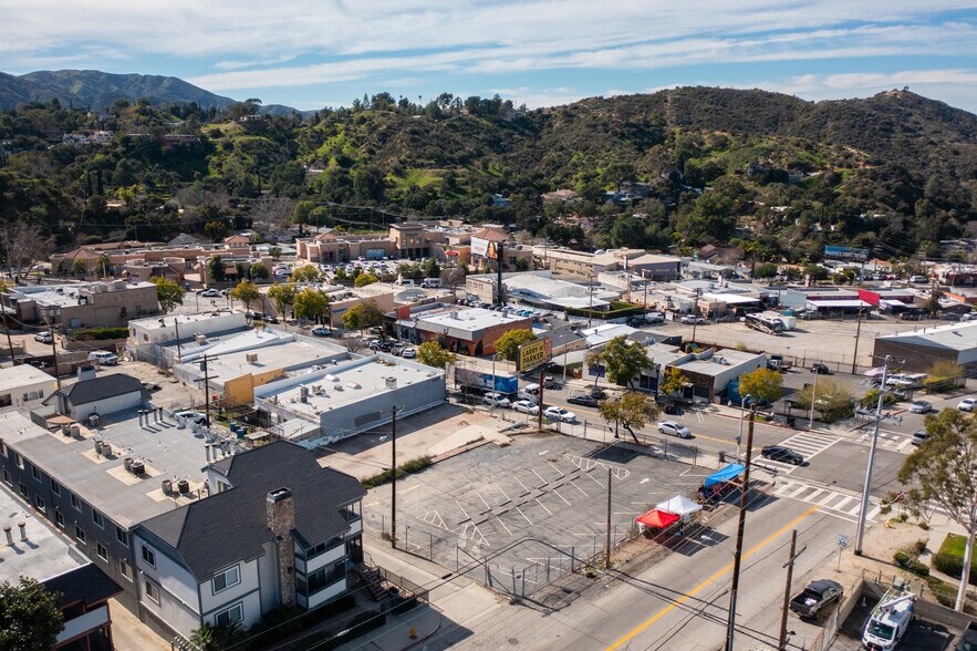 More Photos Of 9938 Commerce Ave, Tujunga Land For Sale