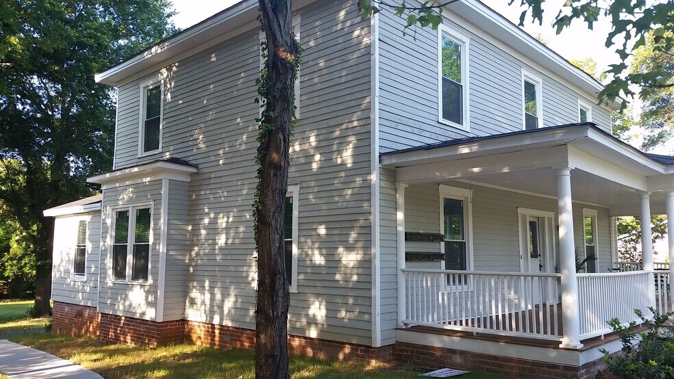 More Photos Of 302 Tom Hall St, Fort Mill Office For Lease